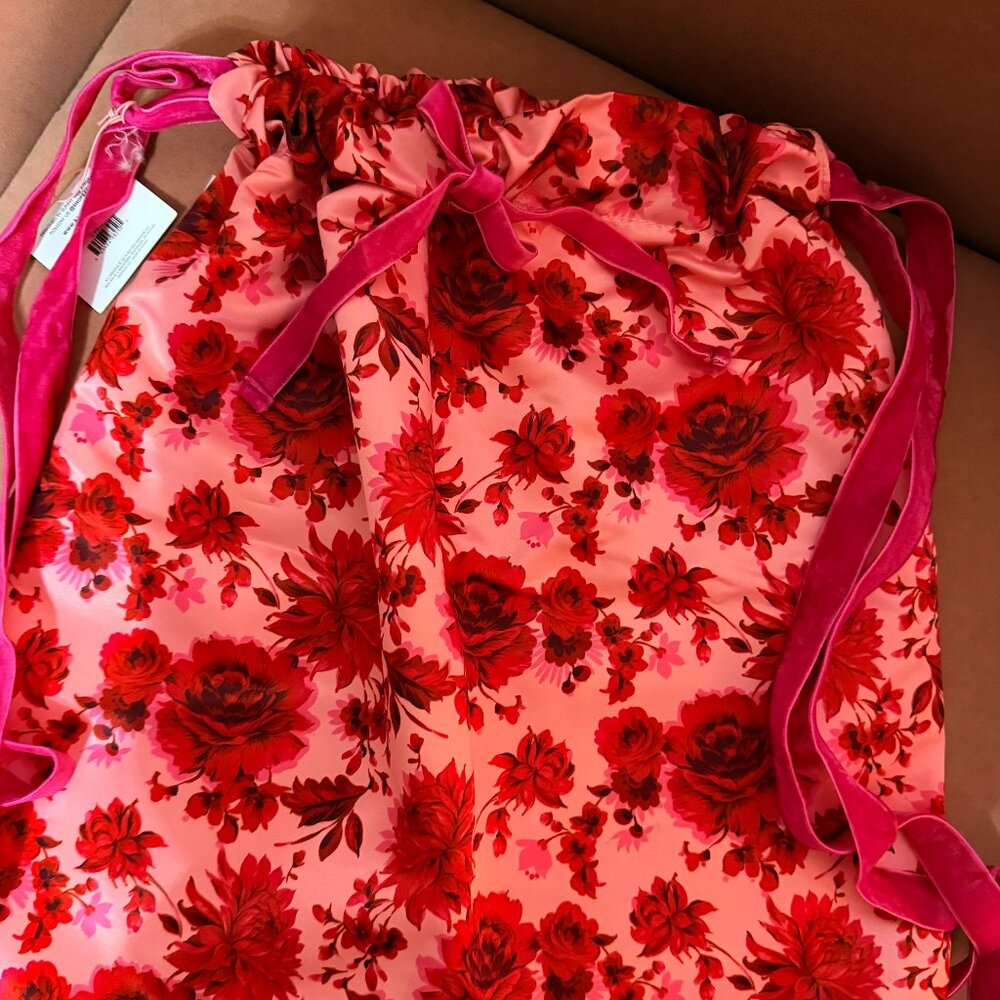 Ban.do red & pink floral with pink velour straps cinch bag/backpack, NWT